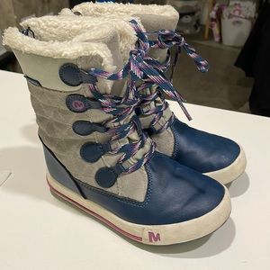 Girls Merrell snow boots size 13 (little kid)